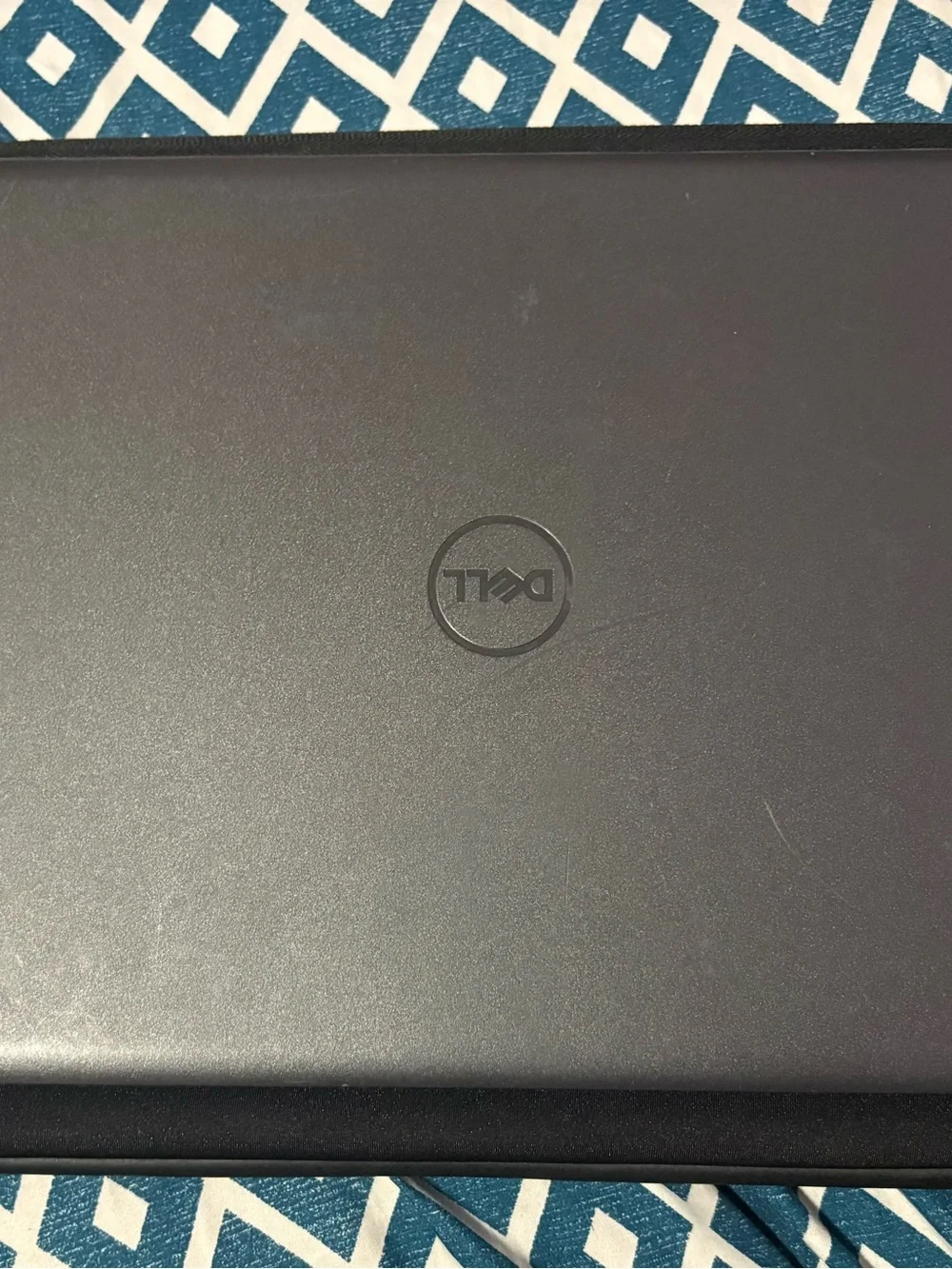 Dell Laptop - Dark Gray Exterior